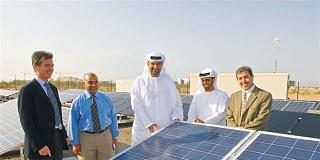 150 ممثل من 70 دولة خلال الاجتماع الأول للوكالة الدولية للطاقة المتجددة في مقرها بأبوظبي