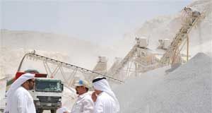 البيئة والمياه توقف عمل ثلاث كسارات في مصفوت