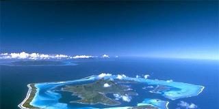 أول رسالة حكومية من تحت الماء (أنقذونا إننا نغرق.. نغرق.. نغرق)