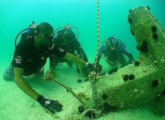 فريق الغوص الكويتي يؤكد على حماية البيئة