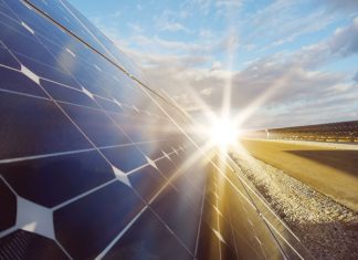 دبي تطلق مشروعا لانتاج 200 ميجاوات من الطاقة الشمسية