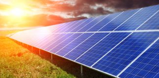 باكستان تقرر ربط مولدات الطاقة الشمسية بشبكة الطاقة الكهربية