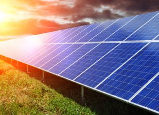 باكستان تقرر ربط مولدات الطاقة الشمسية بشبكة الطاقة الكهربية