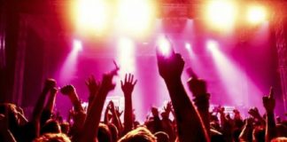 الصحة العالمية تحذر من الاستماع إلى الموسيقى الصاخبة