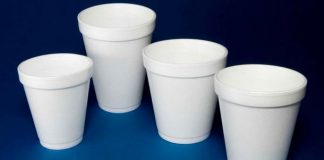الإمارات تمنع استخدام أكواب الفلين في المشروبات الساخنة
