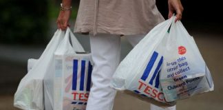 البرتغال تفرض رسوماً على الحقائب البلاستيكية أكياس بلاستيكية