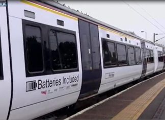تجارب على قطار بريطاني صديق للبيئة بعمل بالبطارية
