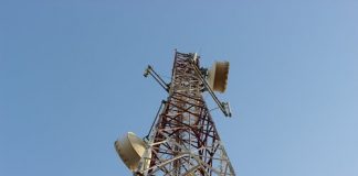 بيئة العراق تعلن إغلاق ٣٠٠ برج للهواتف النقالة