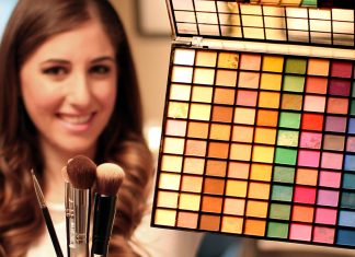 ولاية أمريكية تفكر في حظر استخدام حبيبات دقيقة في مستحضرات التجميل