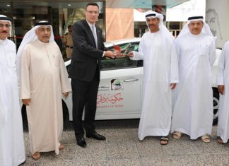 بلدية دبي تحصل على سيارات صديقة للبيئة