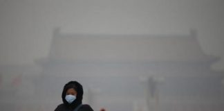 مناطق في بكين تخطط للحد من عدد سكانها لمواجهة الدخان والزحام