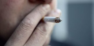 التدخين “يزيد احتمال الإصابة” بمرض السكري من النوع الثاني