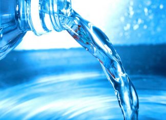 مخاطر معبأة في قوارير