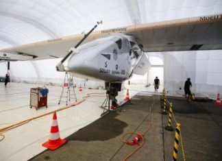 الاستعداد لاطلاق طائرة تعمل بالطاقة الشمسية في غابات الأمازون