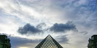 باريس ومصير الأرض