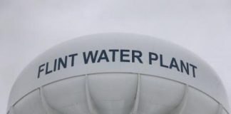 أوباما يعلن الطوارئ في ميشيجان بسبب تلوث المياه