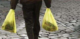 تونس تتمسّك بقرار منع استعمال الأكياس البلاستيكية