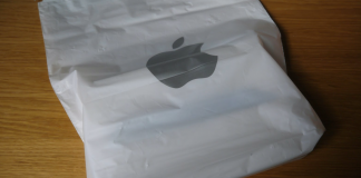 أبل تبدأ التخلص من الأكياس البلاستيكية في متاجرها حول العالم