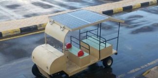 طلاب هندسة جامعة الملك خالد يصنعون مركبة تعمل بالطاقة الشمسية