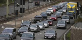 لندن تتجه إلى فرض رسوم إضافية على السيارات الملوثة للبيئة