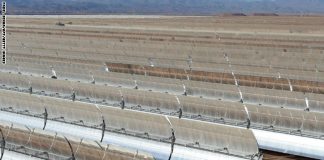 أكبر مصنع للطاقة الشمسية في العالم يولد الكهرباء حتى في الليل