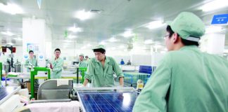 الصين تعزز هيمنتها في السوق العالمية للألواح الشمسية