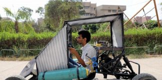 طلاب مصريون يصممون سيارة تعمل بطاقة الهواء