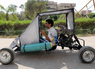 طلاب مصريون يصممون سيارة تعمل بطاقة الهواء