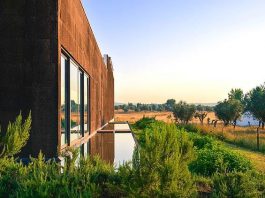 منتجع سياحي صديق للبيئة ومصمّم بالكامل من الفلّين مباني خضراء