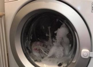 دراسة ترصد انتشار كميات كبيرة من المايكرو بلاستيك في مياه كاليفورنيا غسالة ملابس