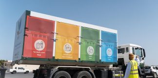 «بيئة» تُطلق مراكز متنقلة لإعادة تدوير النفايات في سلطنة عُمان