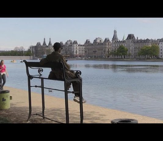 شاهد: مقاعد مرتفعة تهدف إلى لفت الانتباه إلى تغير المناخ في الدنمارك