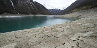 المياه تنحسر في نصف بحيرات العالم وسدوده