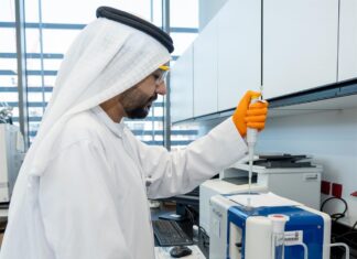 أبوظبي تُجري تقييماً لمستويات الجسيمات البلاستيكية الدقيقة في بيئتها البحرية