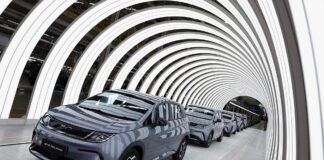 شركة صينية تكشف عن أسرع نظام لشحن بطارية السيارة الكهربائية خلال دقائق