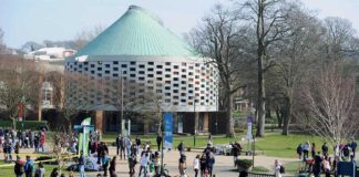 جامعة بريطانية تطلق أول درجة جامعية في مجال العدالة المناخية بالمملكة المتحدة