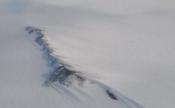 اكتشاف 85 بحيرة تحت جليدية جديدة أسفل القارة القطبية الجنوبية