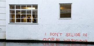 التضليل المناخي: كيف تعرقل الشركات الكبرى تقدم مفاوضات المناخ؟