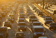 ترامب يلغي حكماً تاريخياً يربط الانبعاثات بالصحة العامة